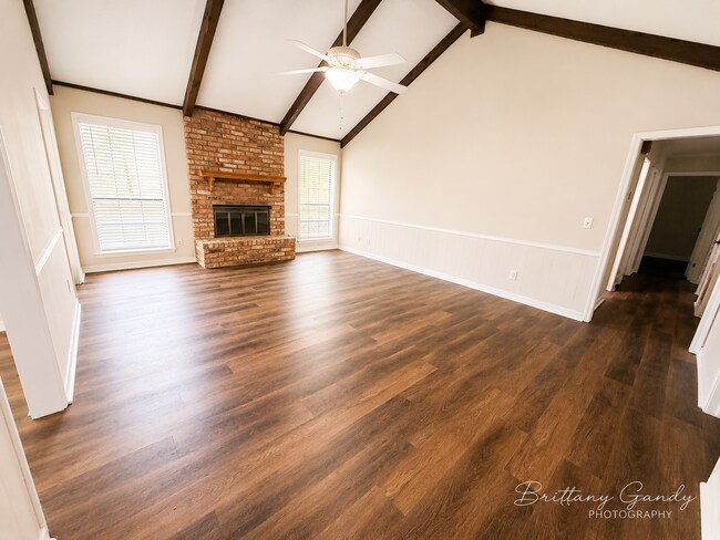 Building Photo - Rental Property on Frierson