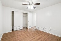 Building Photo - 1415 N Pearl St