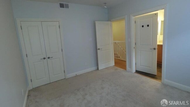 Building Photo - 21 S Claremont St