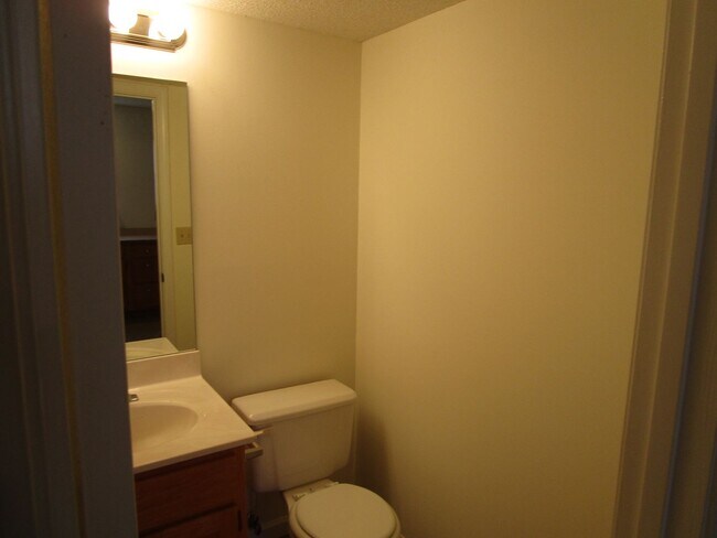 Building Photo - 4302-4304 Cheryl Ct.