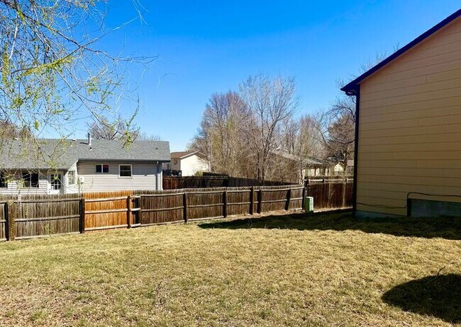 Building Photo - Limited-Time Offer: 2 Weeks Free! 2-Bed, 1-Bath Garden Apartment in Johnstown – Utilities Included