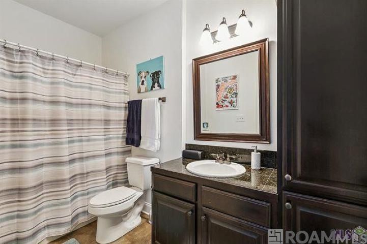 Building Photo - 888 S Kenilworth Pkwy