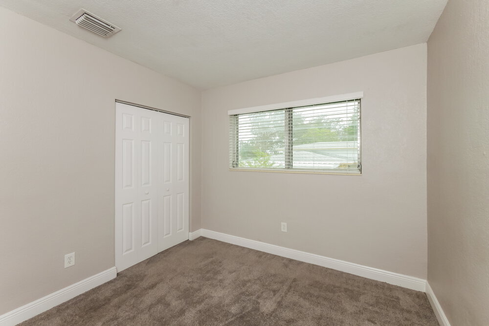 Building Photo - 20255 NE 12th Ave