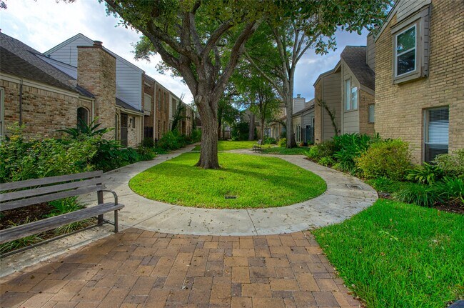 Building Photo - 12625 Memorial Dr