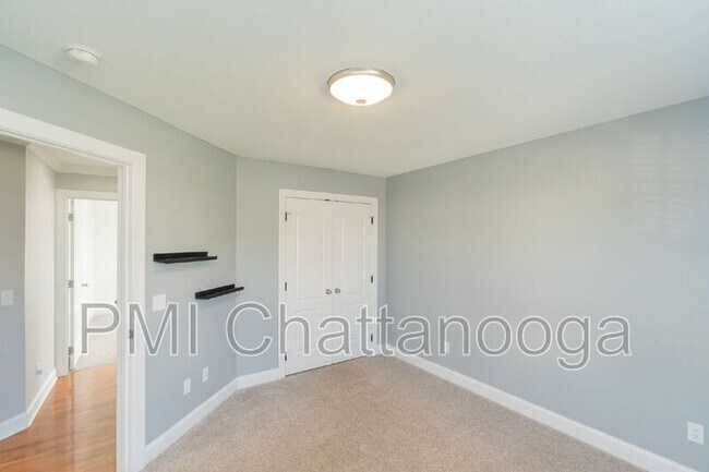 Building Photo - 7173 Brady Dr