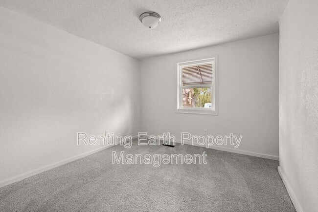 Building Photo - 1893 Princeton Ct SW