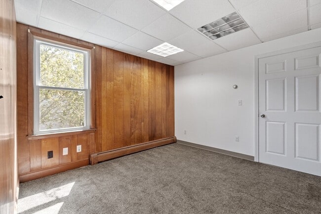 Building Photo - 300 Manet Ave