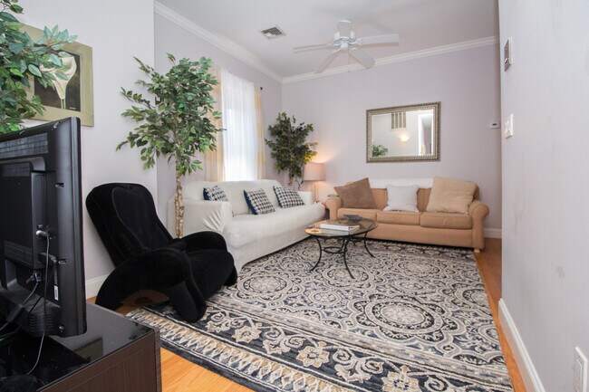 Building Photo - 6 Harvard Sq