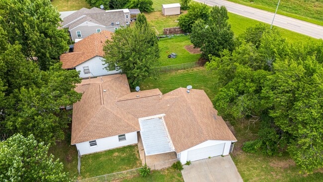 Building Photo - Moore Rent to Own Home!