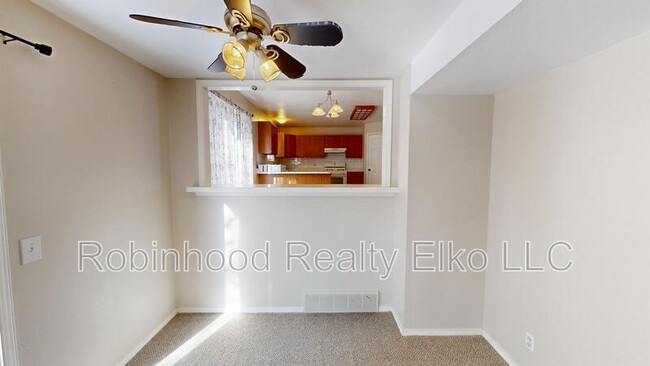 Building Photo - 2651 Shadow Ridge Dr