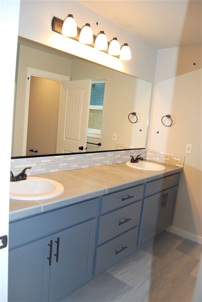 Building Photo - New Construction 3 Bedroom 2.5 Bath Newber...