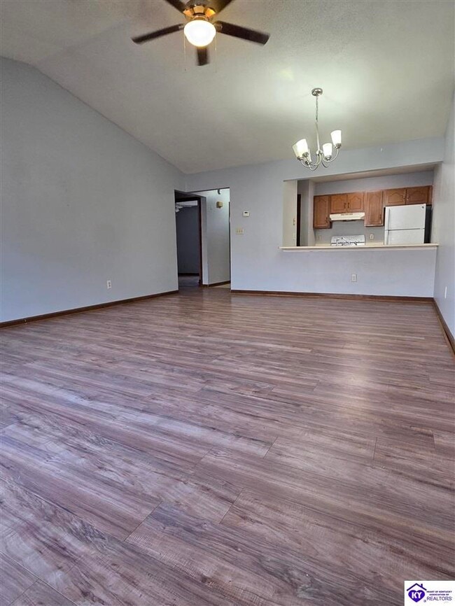 Building Photo - 629 Potomac Ct