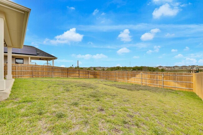 Building Photo - 17728 Zinfandel Dr