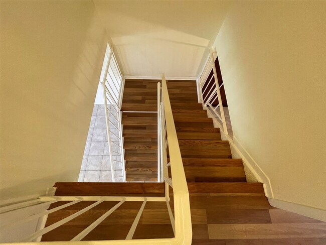 Building Photo - 4079 Young St