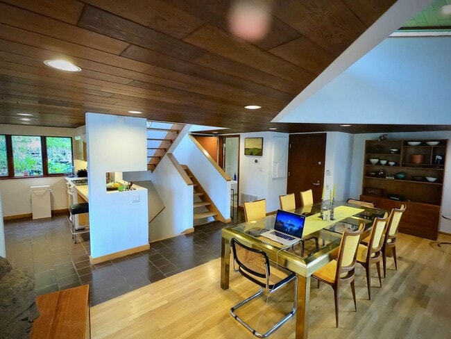 Building Photo - 8/1 Mid Century Modern Private House Bordering Frick Park. 1 of a kind.