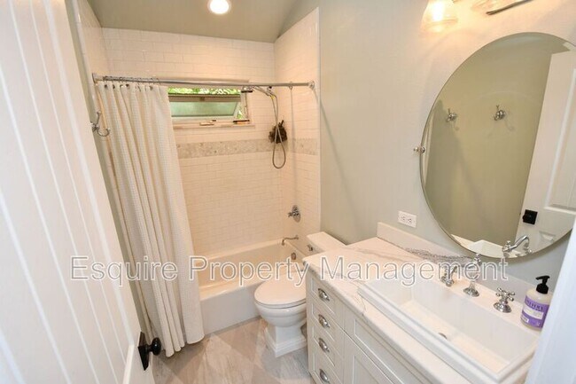 Building Photo - 4290 Aspen Ln