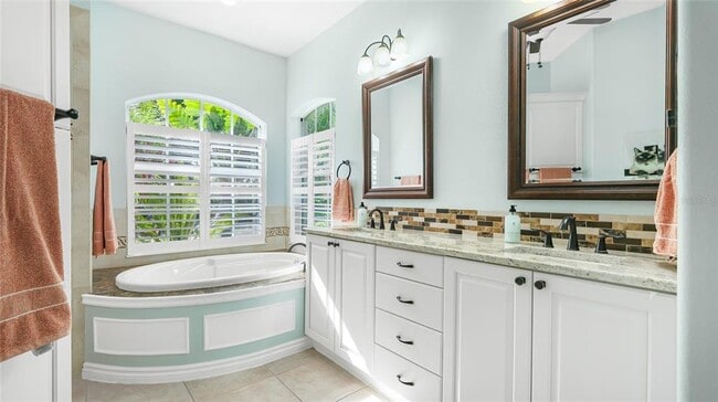 Building Photo - 11407 Savannah Lakes Dr