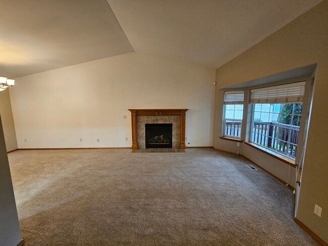 Building Photo - Beautifully Maintained 4-Bed, 2.5-Bath Monroe Home