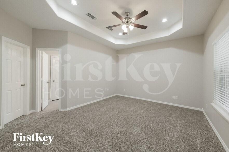 Building Photo - 295 Cypress Dr