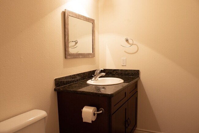 Building Photo - 1 bedroom /1 bathroom units available in a brand new complex!  Move in now!!