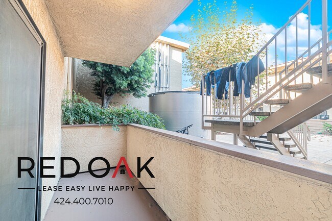 Building Photo - 11134 Arminta St