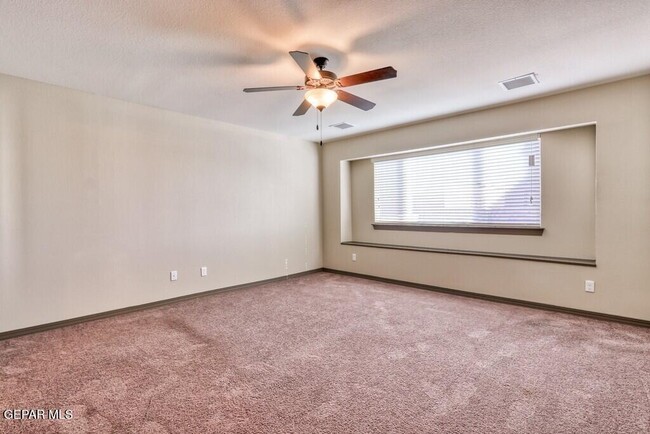 Building Photo - 3852 Loma Cortez Dr