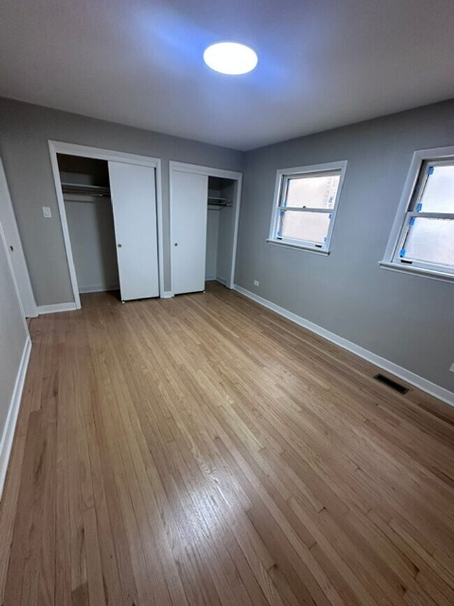 Building Photo - 60 Kolin