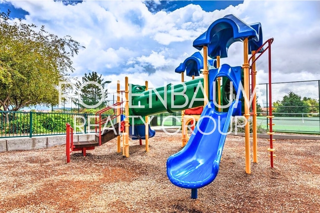 Building Photo - Beautiful 3-bedrooms, 2-baths home nestled...