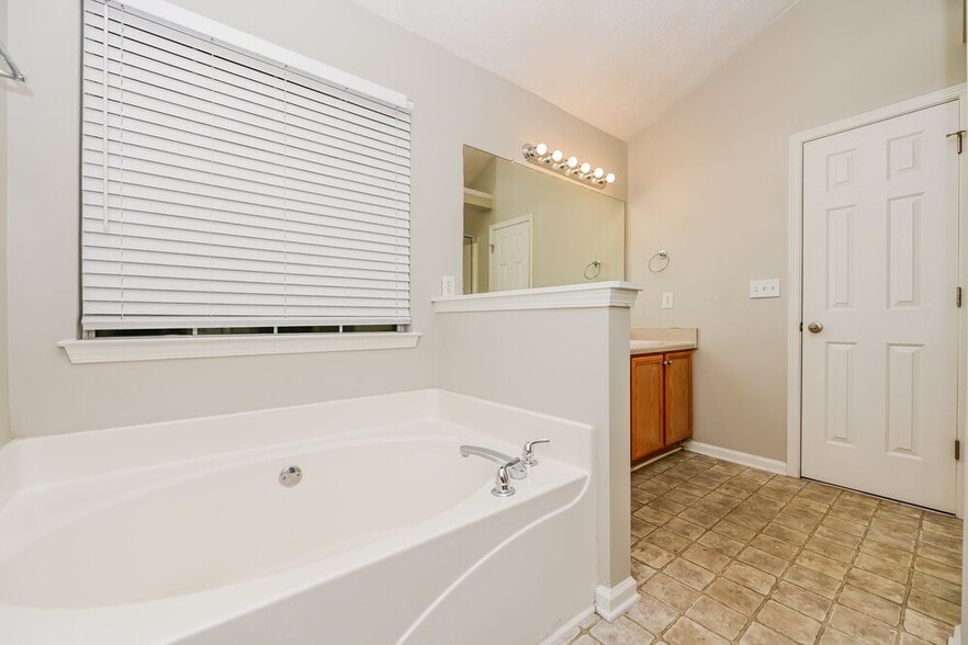 Building Photo - 609 Aspen Brook Dr