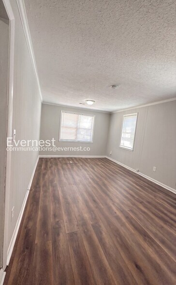 Building Photo - 733 Glen Ridge Dr