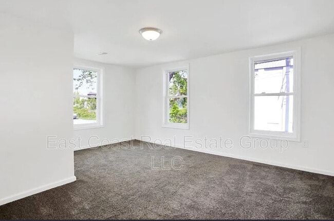 Building Photo - 15731 Fenton Ave