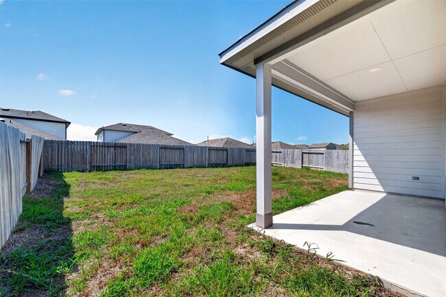 Building Photo - 14529 Lily Plns Dr