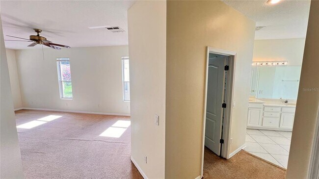 Building Photo - 7823 Fernleaf Dr