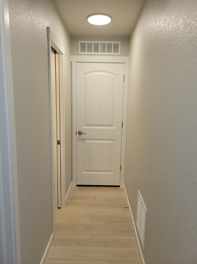 Building Photo - 5281 Palomino Ranch Point