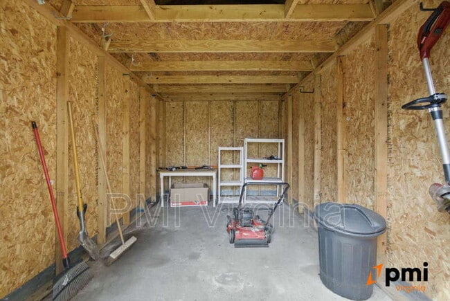 Building Photo - 4012 Nina Dr
