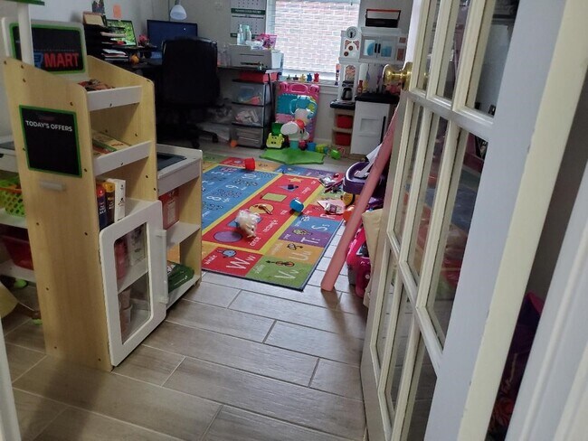 Building Photo - 3314 Worthington Dr