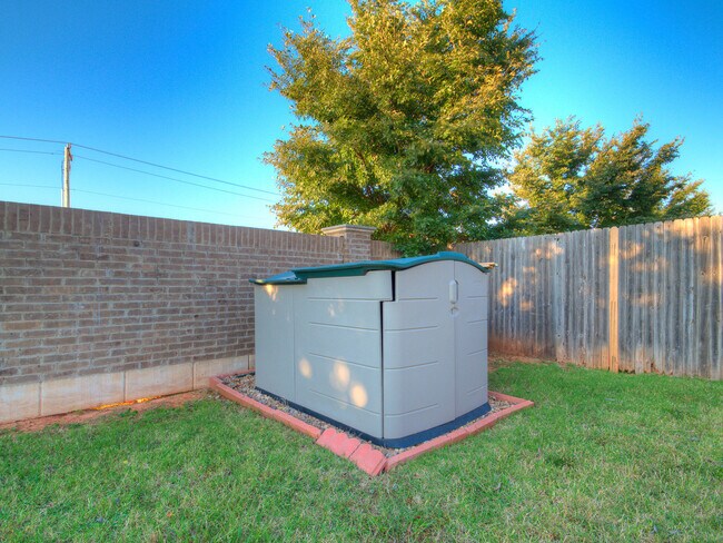 Building Photo - 2532 NW 179th Ct