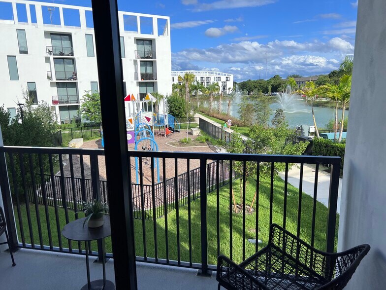 Building Photo - 20510 NW 21st Ave