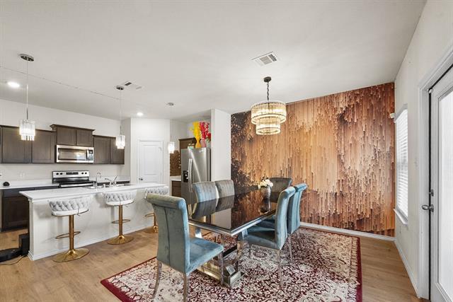 Building Photo - 205 FieldTrail Ln