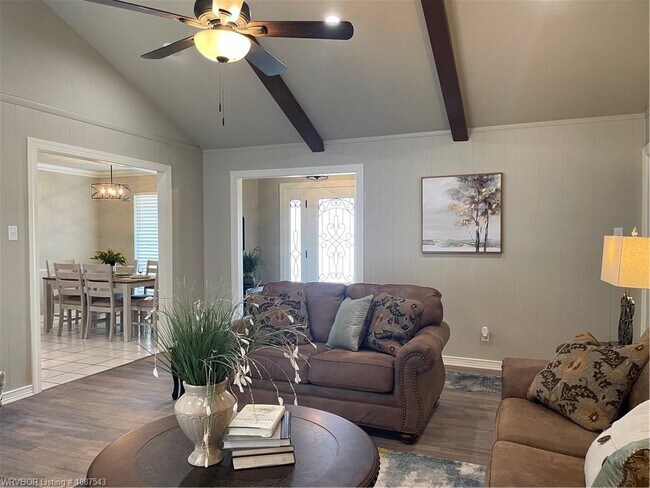 Building Photo - 8908 Stoney Hedge Dr