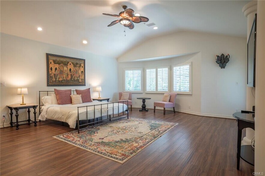 Building Photo - 4063 Benedict Canyon Dr