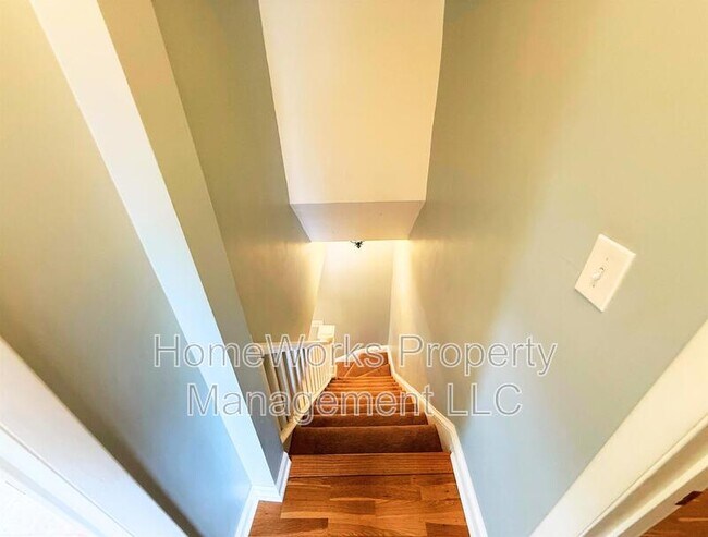 Building Photo - 2703 White Ave