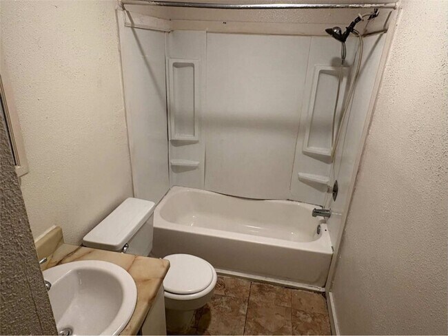 Building Photo - 17807 Northway Ct