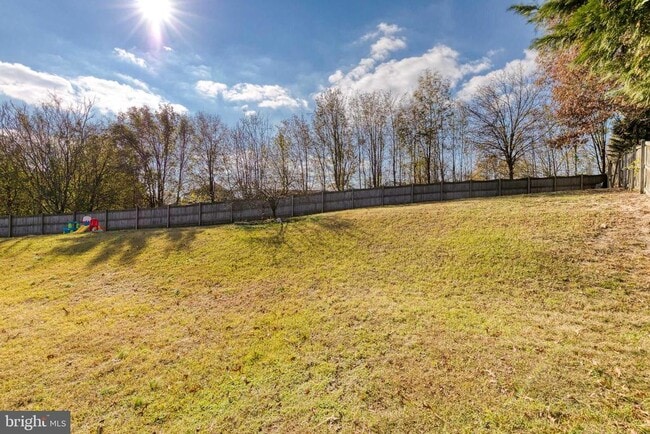 Building Photo - 1577 Loring Ct