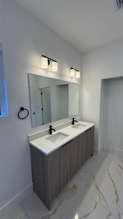 Building Photo - 6390 Chorus Dr