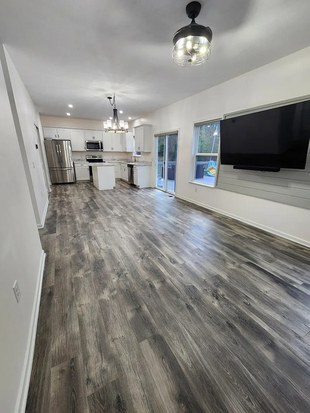 Building Photo - 4812 Jessica Suzanne Dr