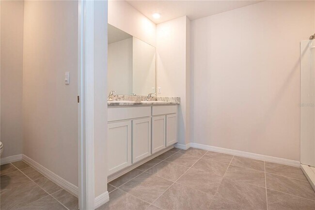 Building Photo - 3513 Hilltop Cir