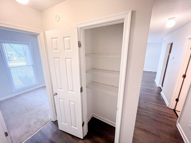 Building Photo - 3 bedroom, 2 bathroom ranch style home in Greensboro, NC