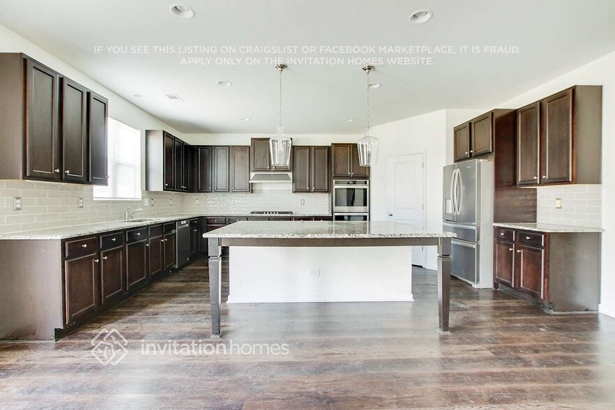 Building Photo - 638 Victoria Heights Dr.