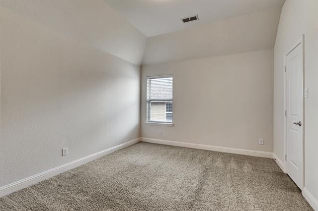 Building Photo - 765 Philmont Rd